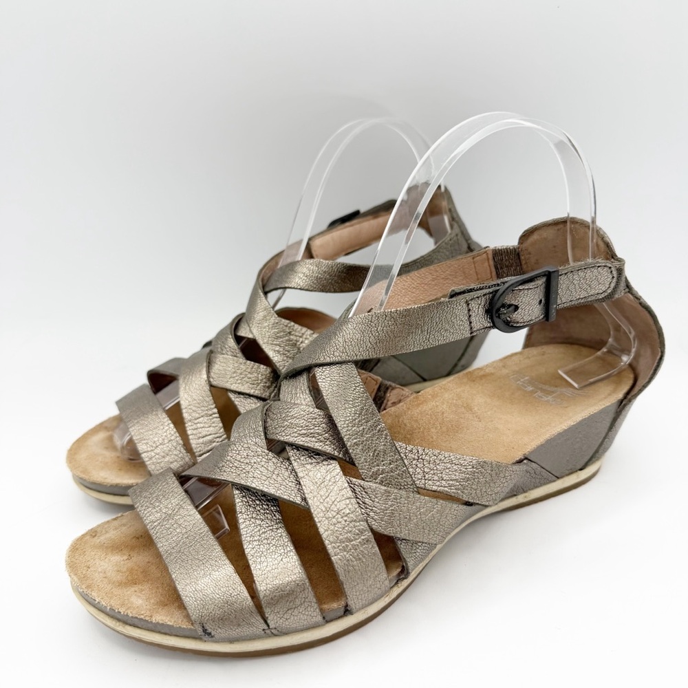Dansko Z1758* Vivian Gladiator Brown Metallic Sandals  Size 38 EU‎